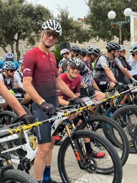 Hribovšek in Fržop v družbi legend 4. Na 4islands! (2)